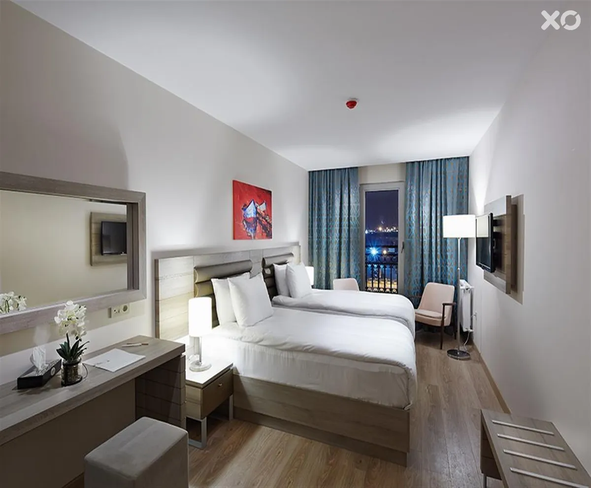 Rox Hotel