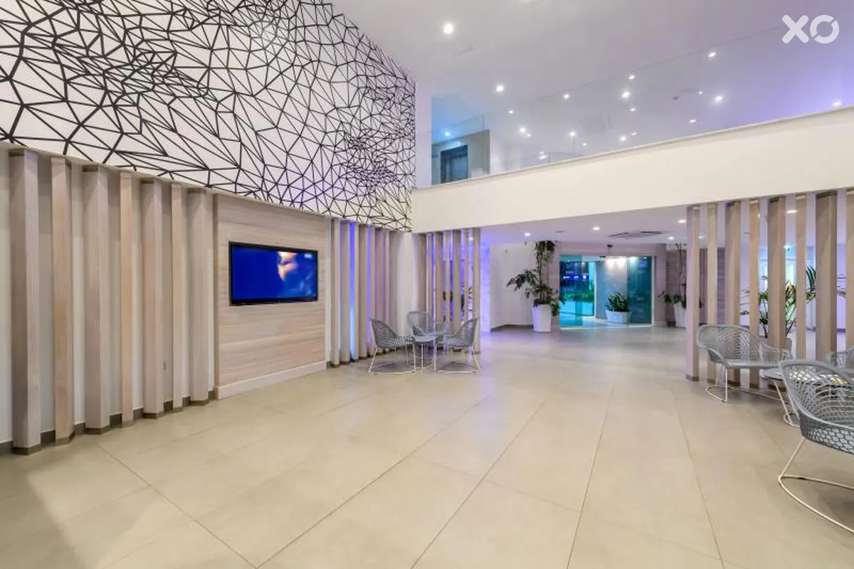 Tasia Maris Sands Beach Hotel
