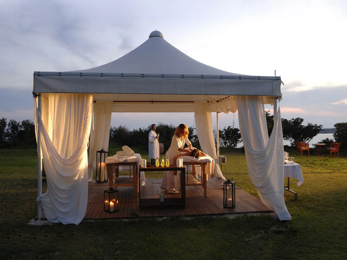 Coral Beach Hotel & Resort