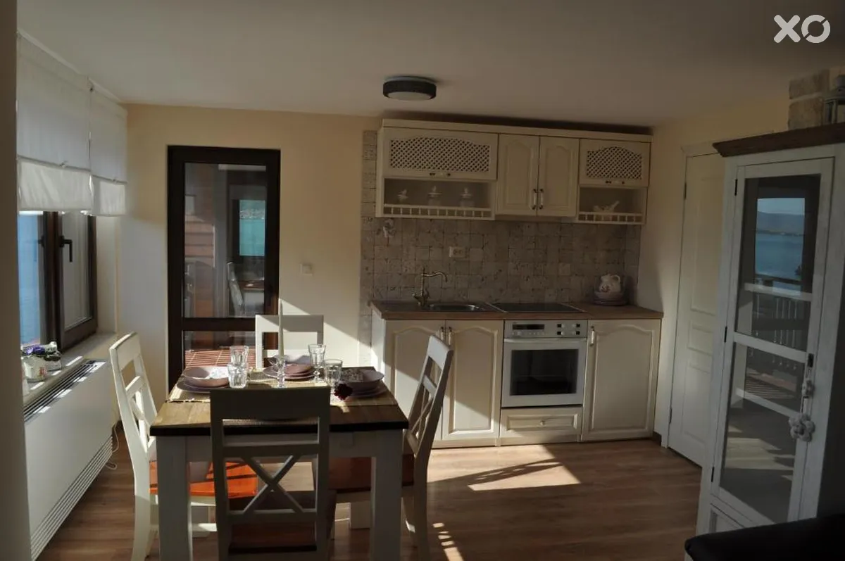 Elea Villa