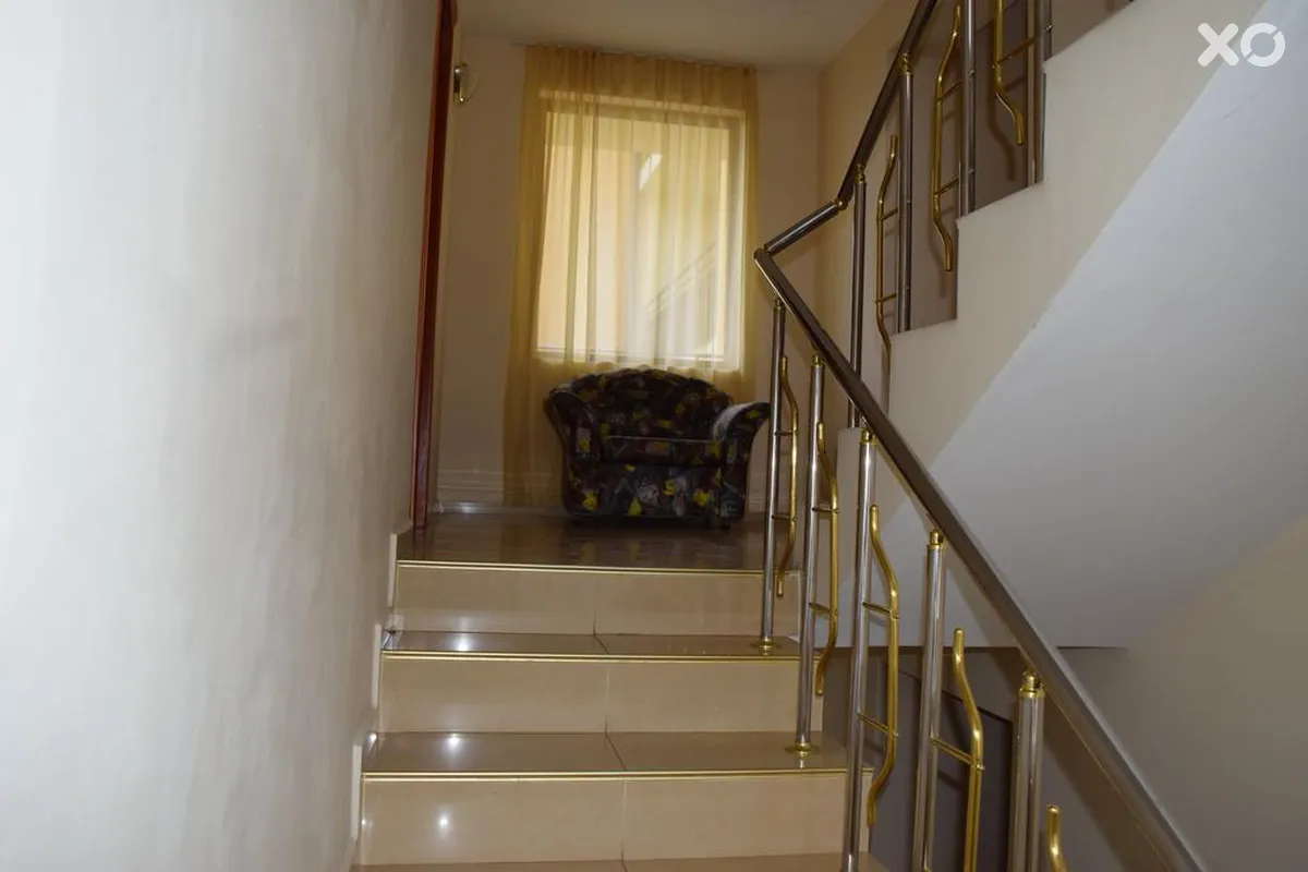 Chris Hotel