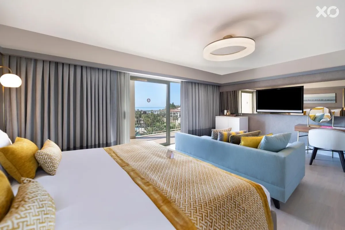 Arum Barut Collection