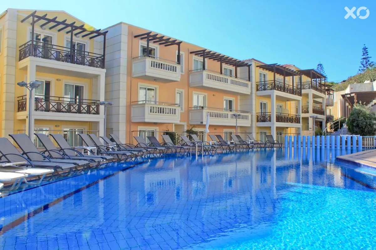 Porto Kalamaki Hotel