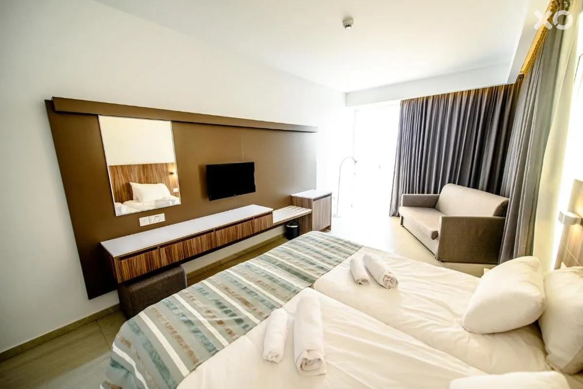 Eleana Hotel