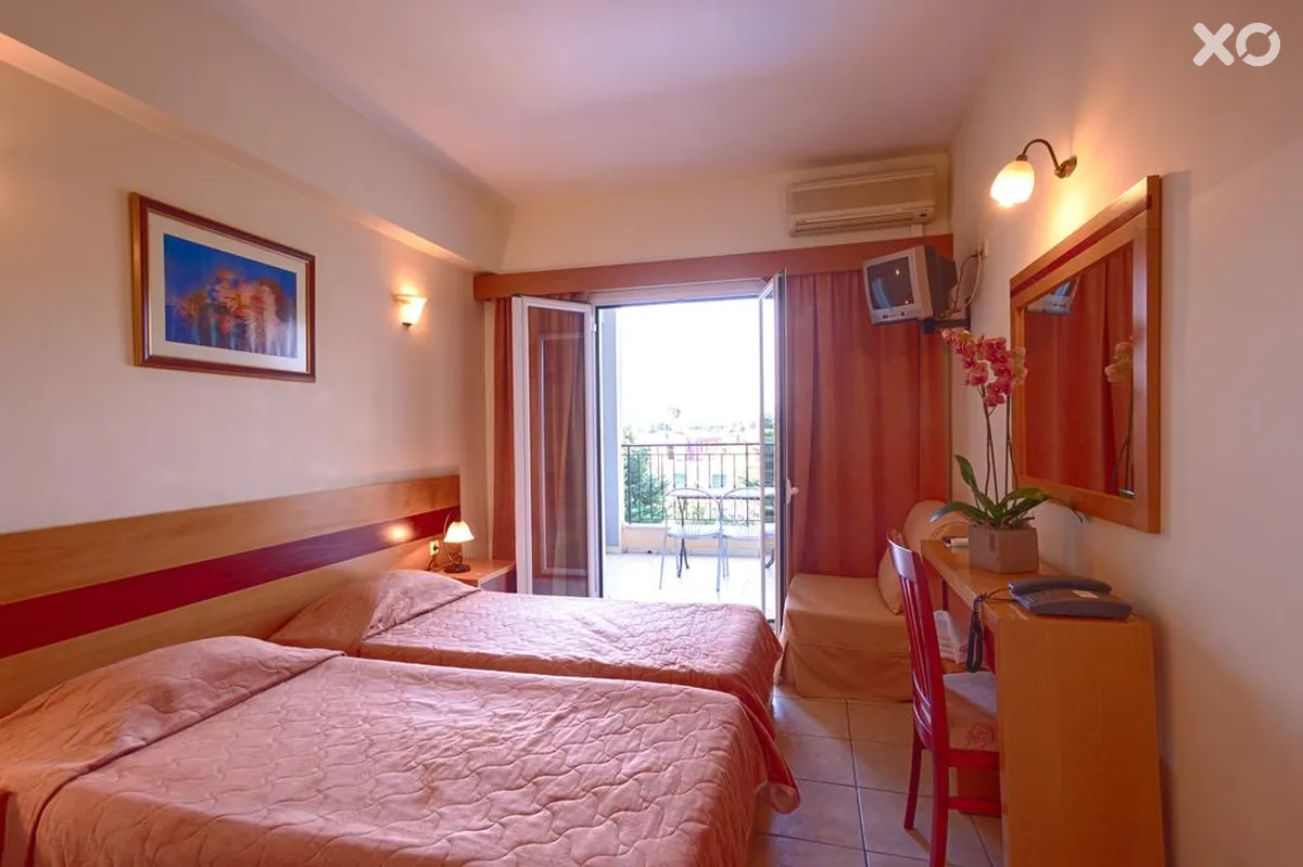 CNic Hellinis Hotel