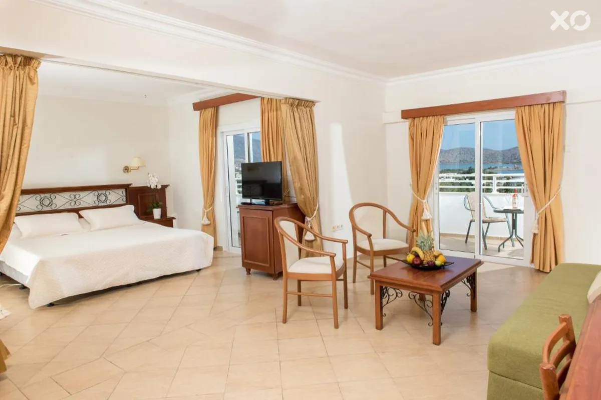 Elounda Breeze Resort
