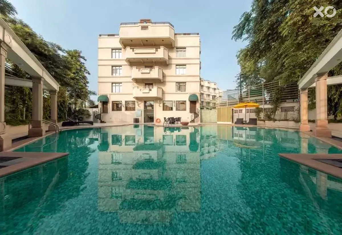 Howard Plaza The Fern