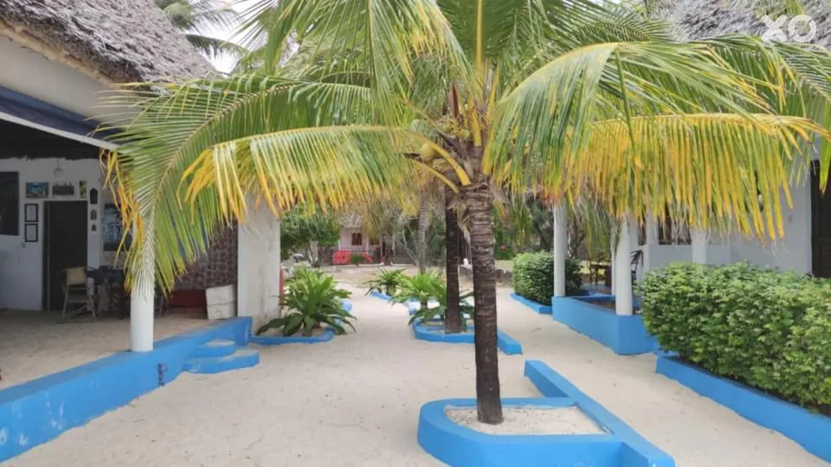 Oasis Beach Inn