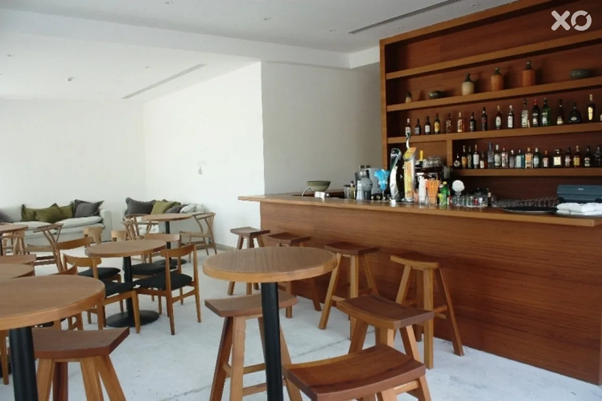 Amphora Beach Resort & Suites