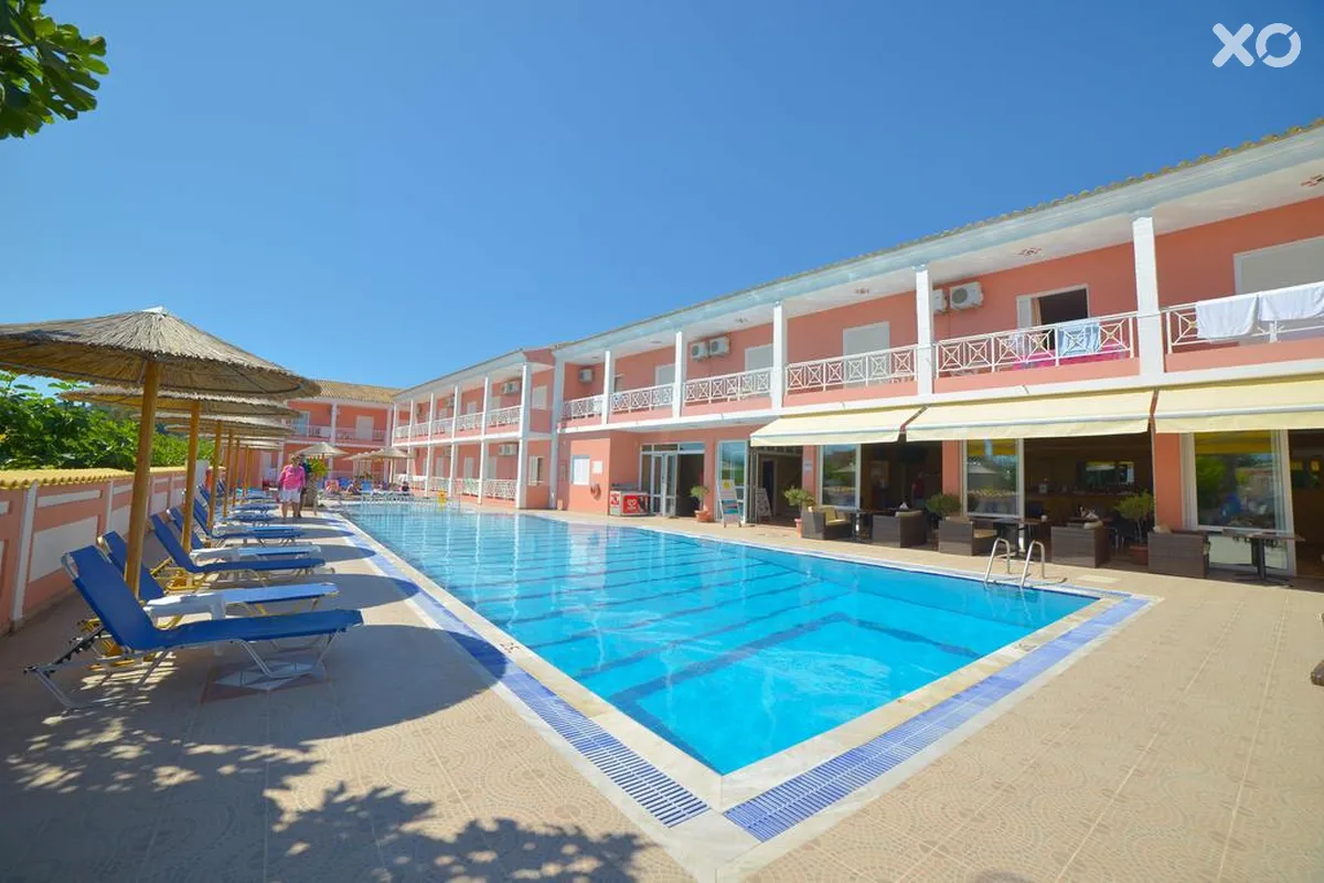 Angelina Hotel & Apartments