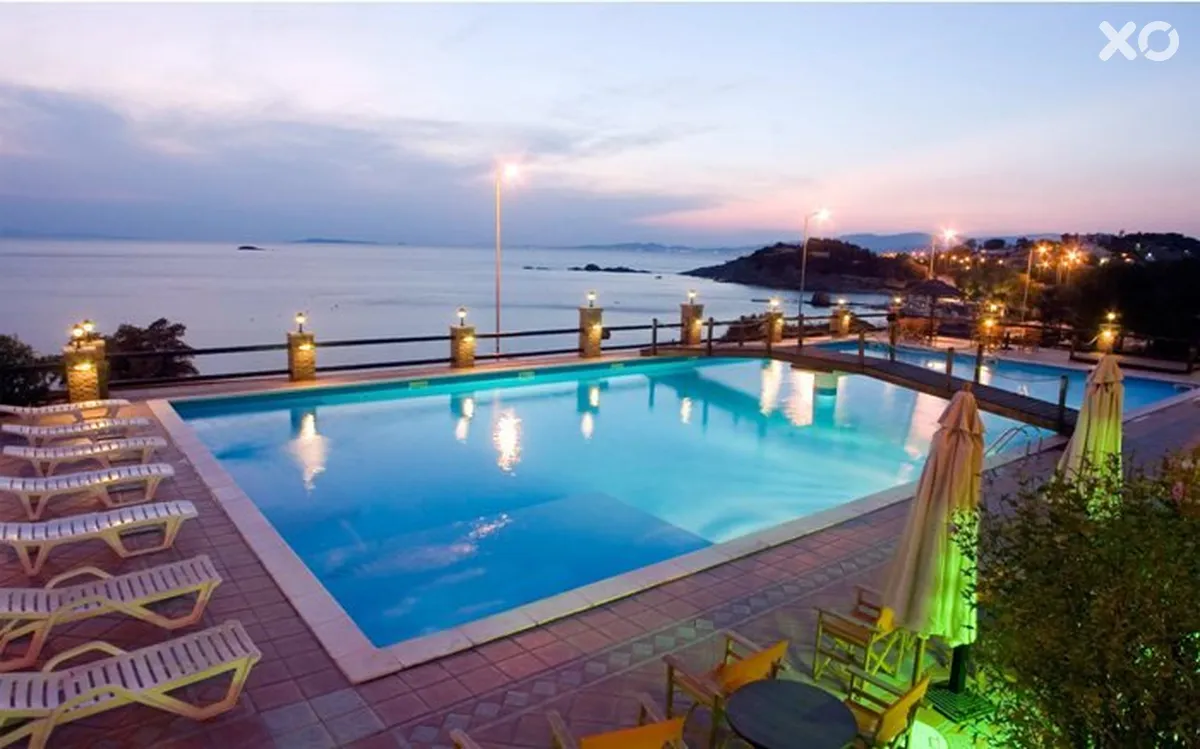 Alexander Beach Hotel