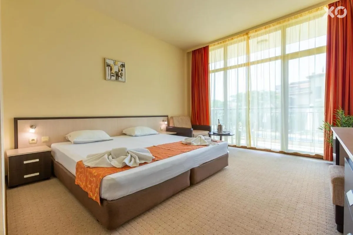 Julia Hotel