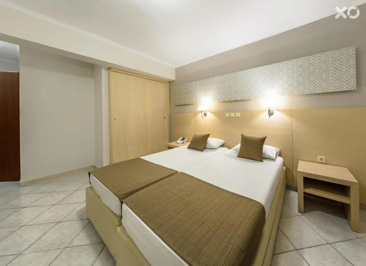 Karras Hotel