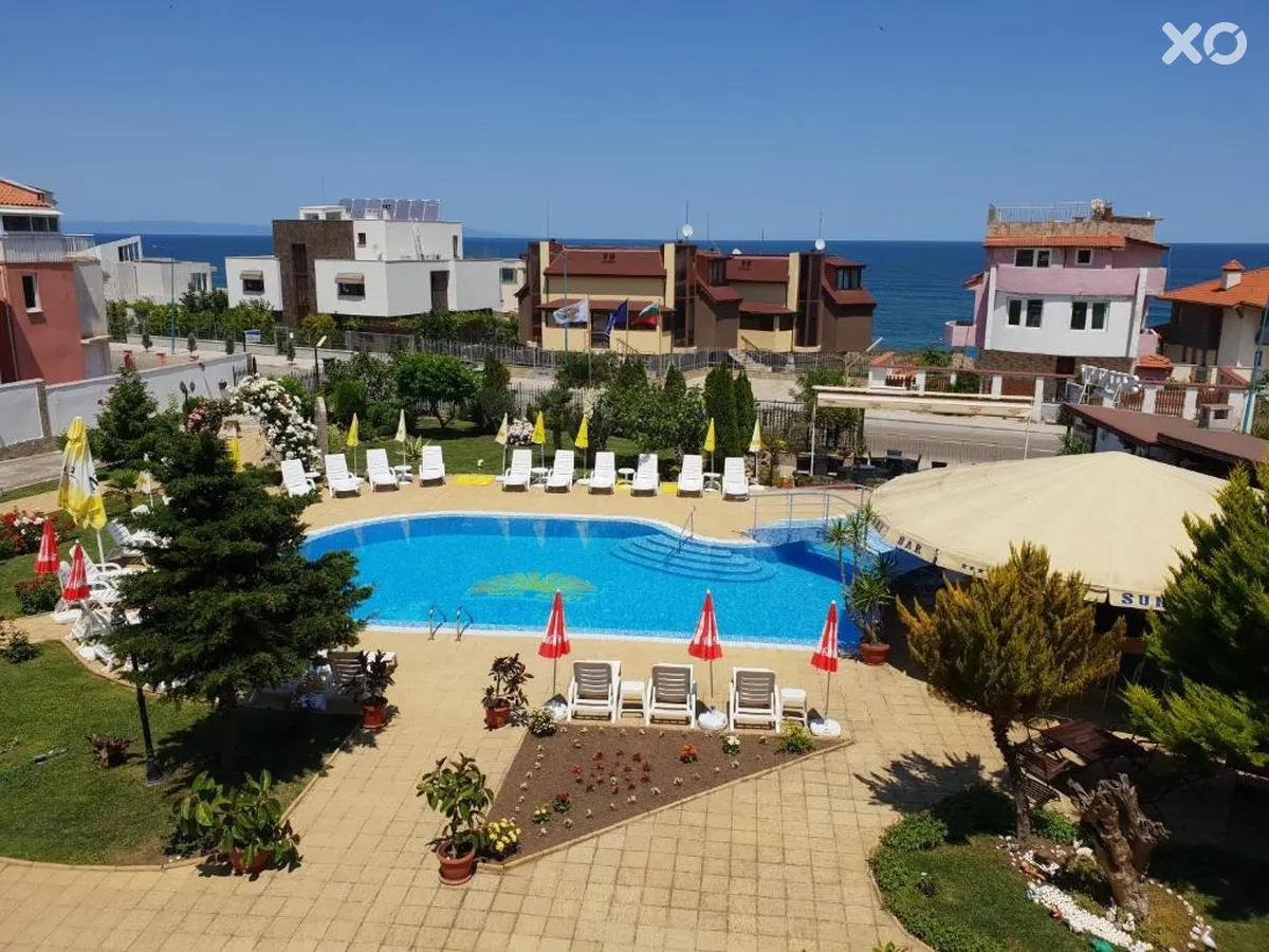 Sunny Hotel