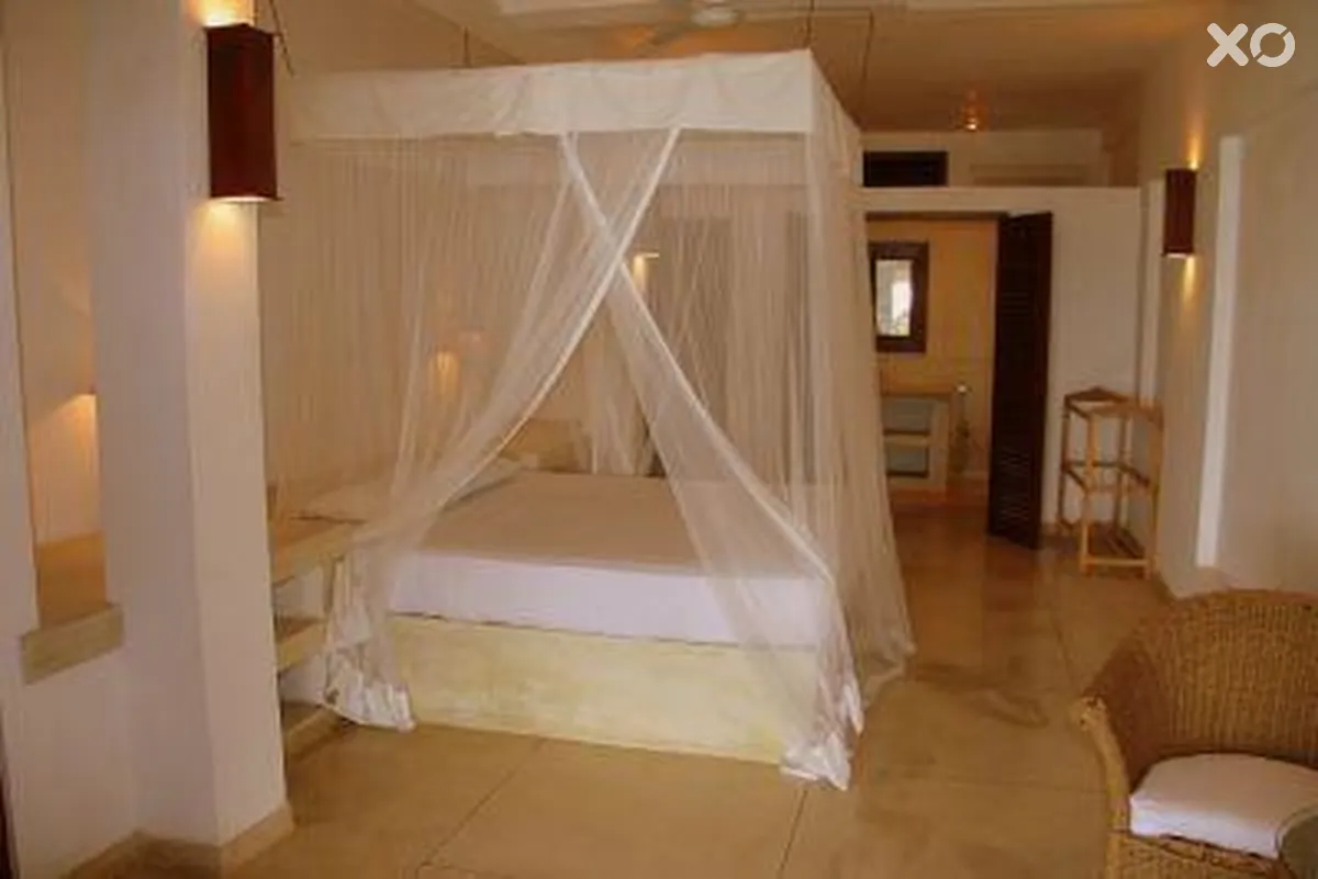 Sun N Sea Hotel