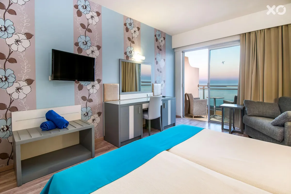 Pegasos Deluxe Beach Hotel