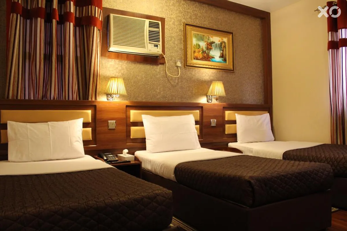 OYO 329 Down Town Hotel