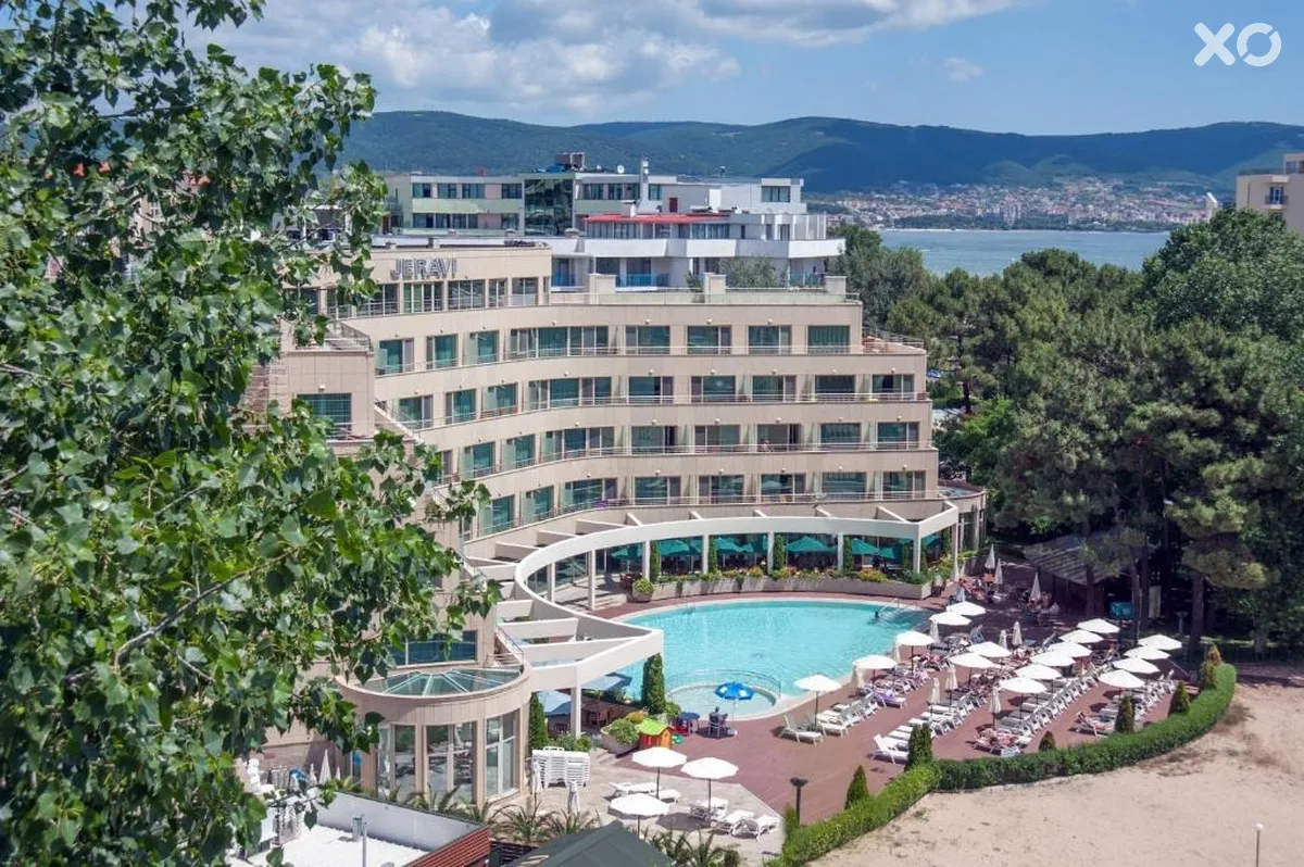 Jeravi Hotel