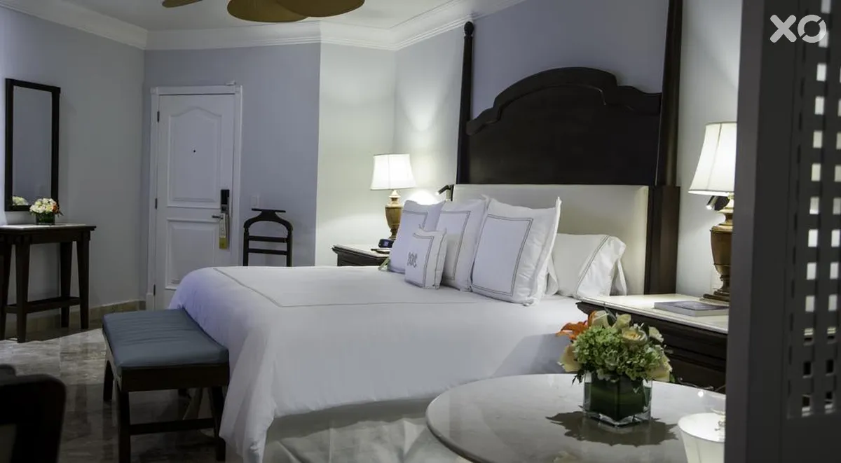 Royal Hideaway Playacar