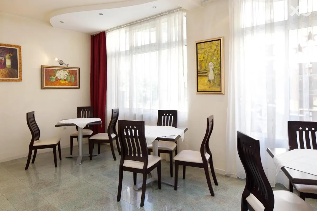 Peshev Hotel