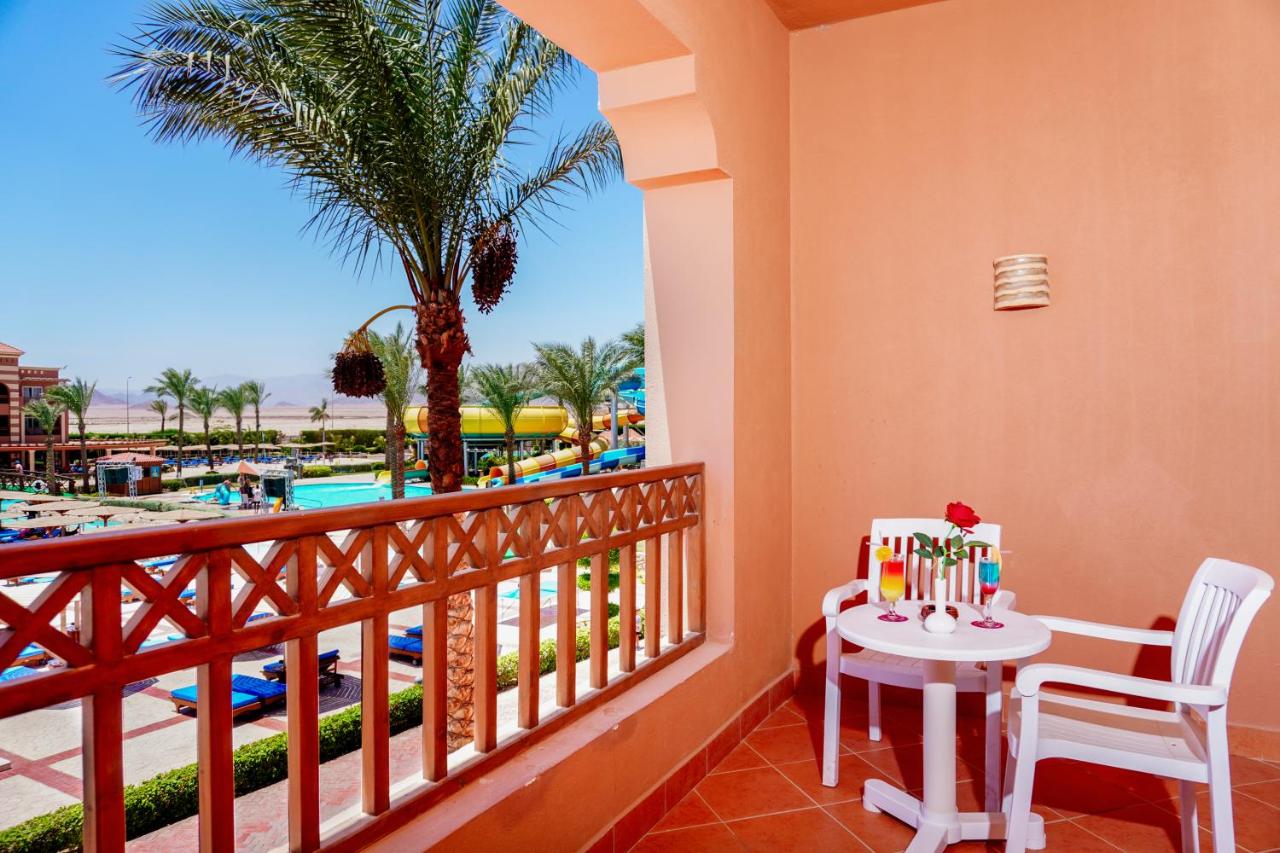 Charmillion Club Aqua Park