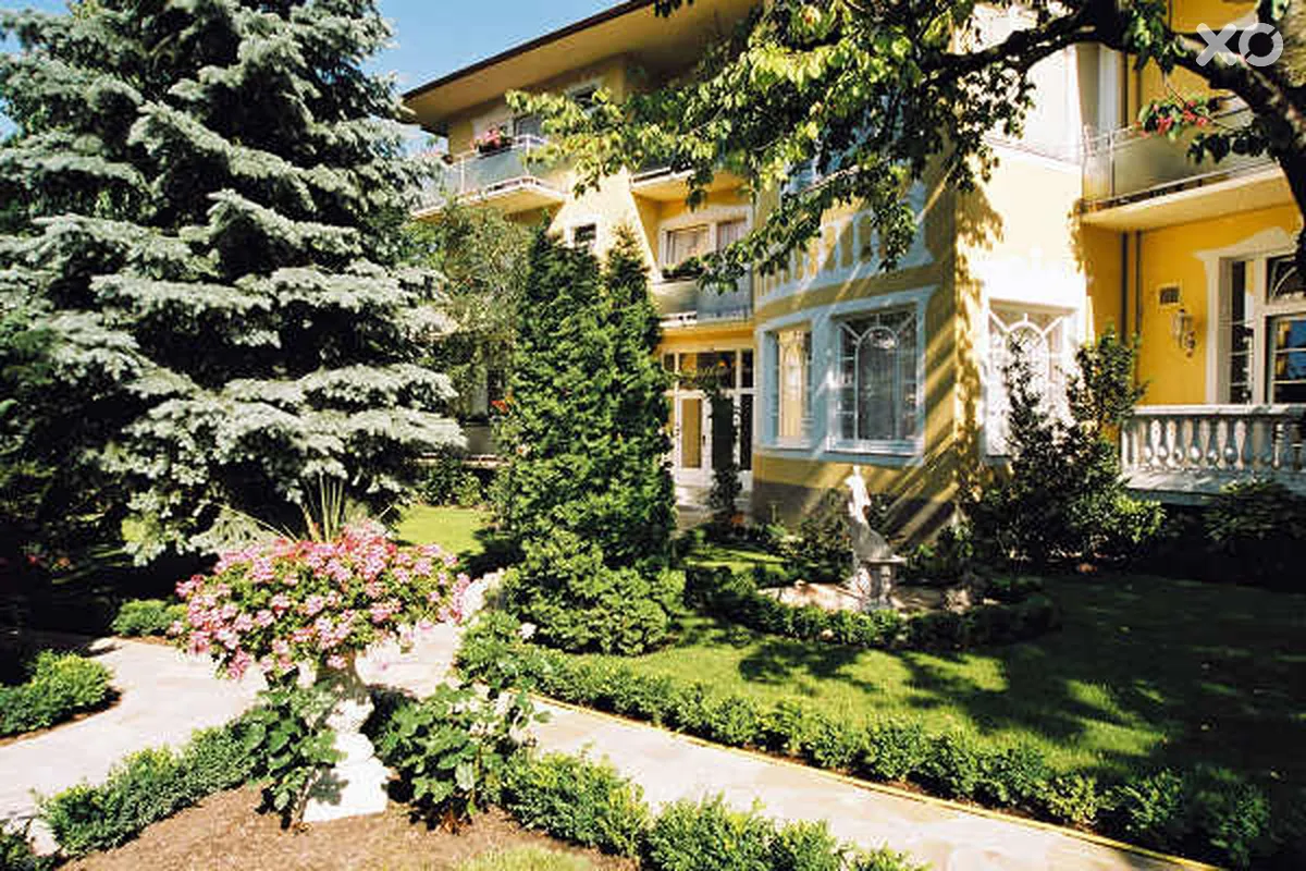Schlosshotel Oth