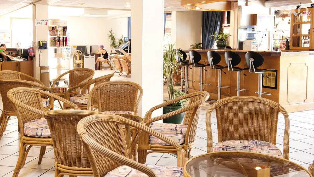 Green Bungalows Hotel Apartments