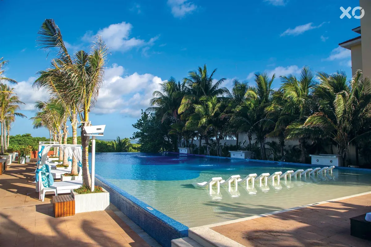 Now Emerald Cancun Resort & Spa
