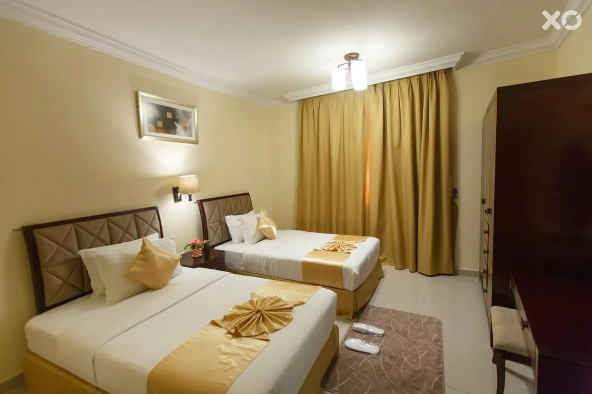 Crown Palace Hotel