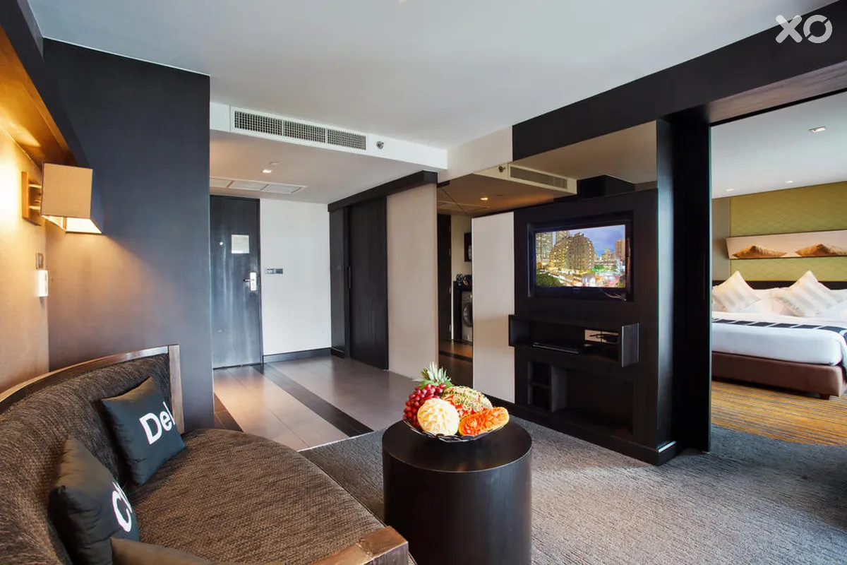 Golden Tulip Mandison Suites