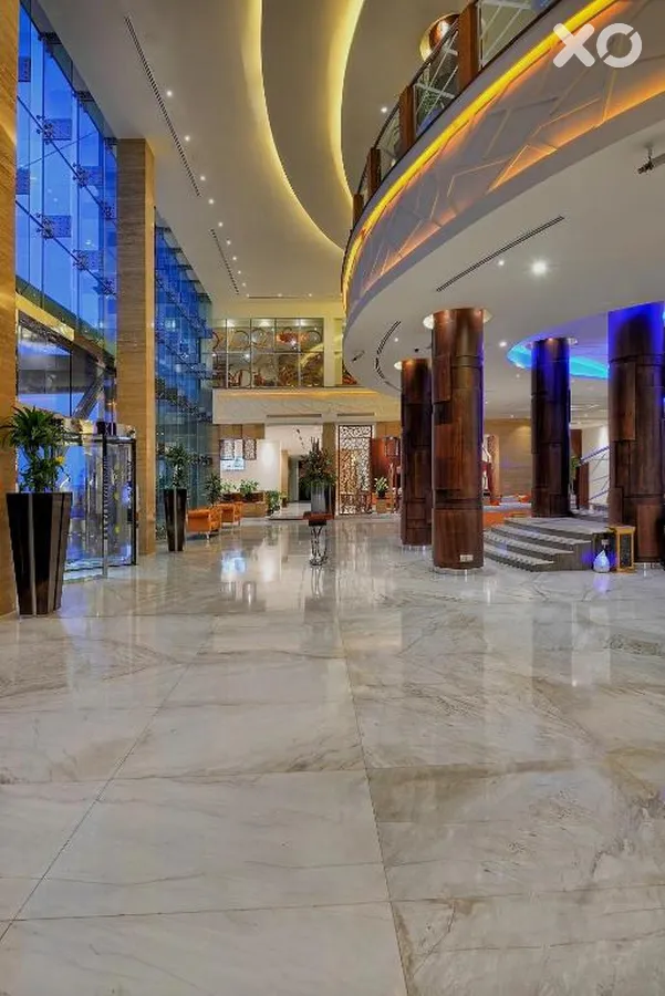 Vintage Grand Hotel