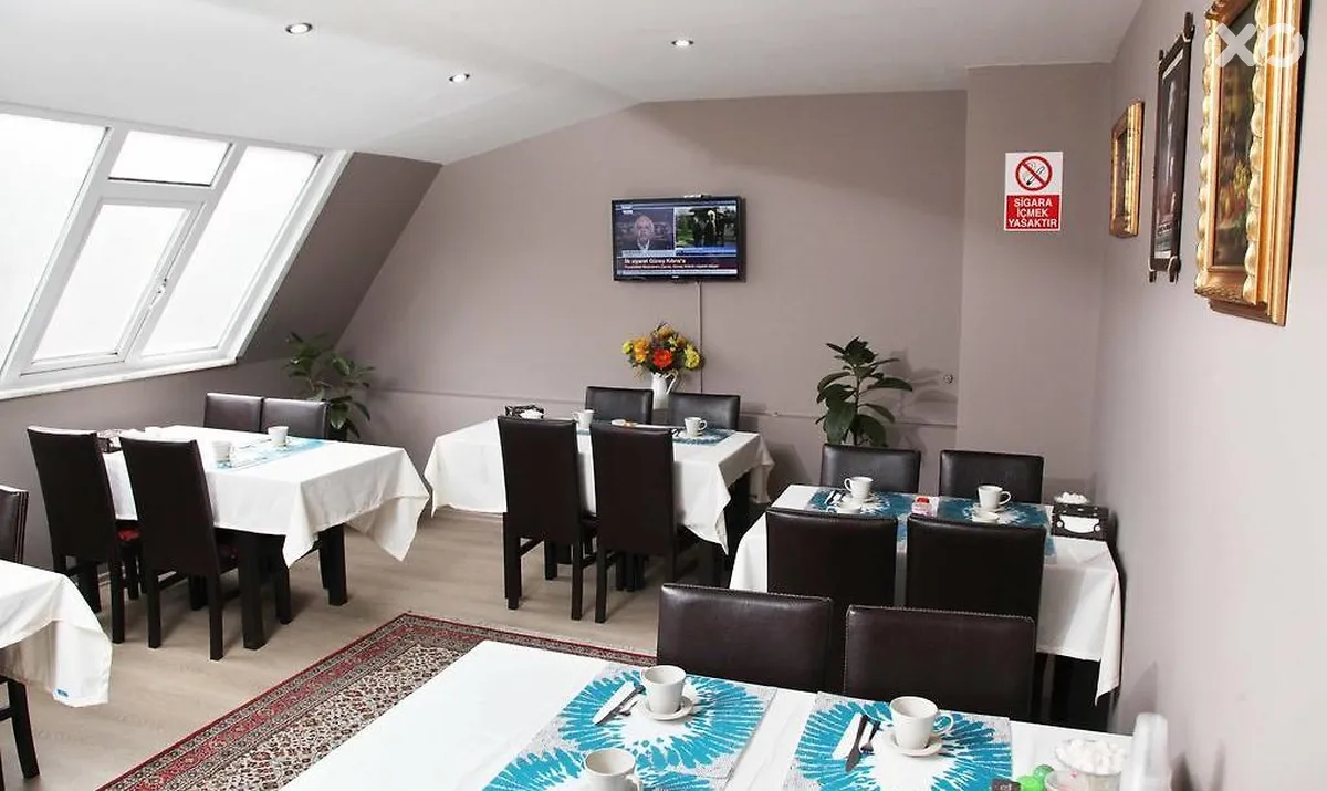 Tanin Hotel