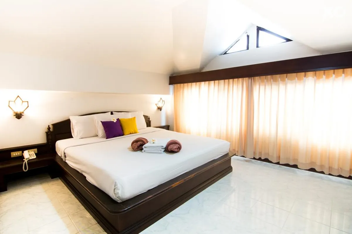 Samui First House Hotel