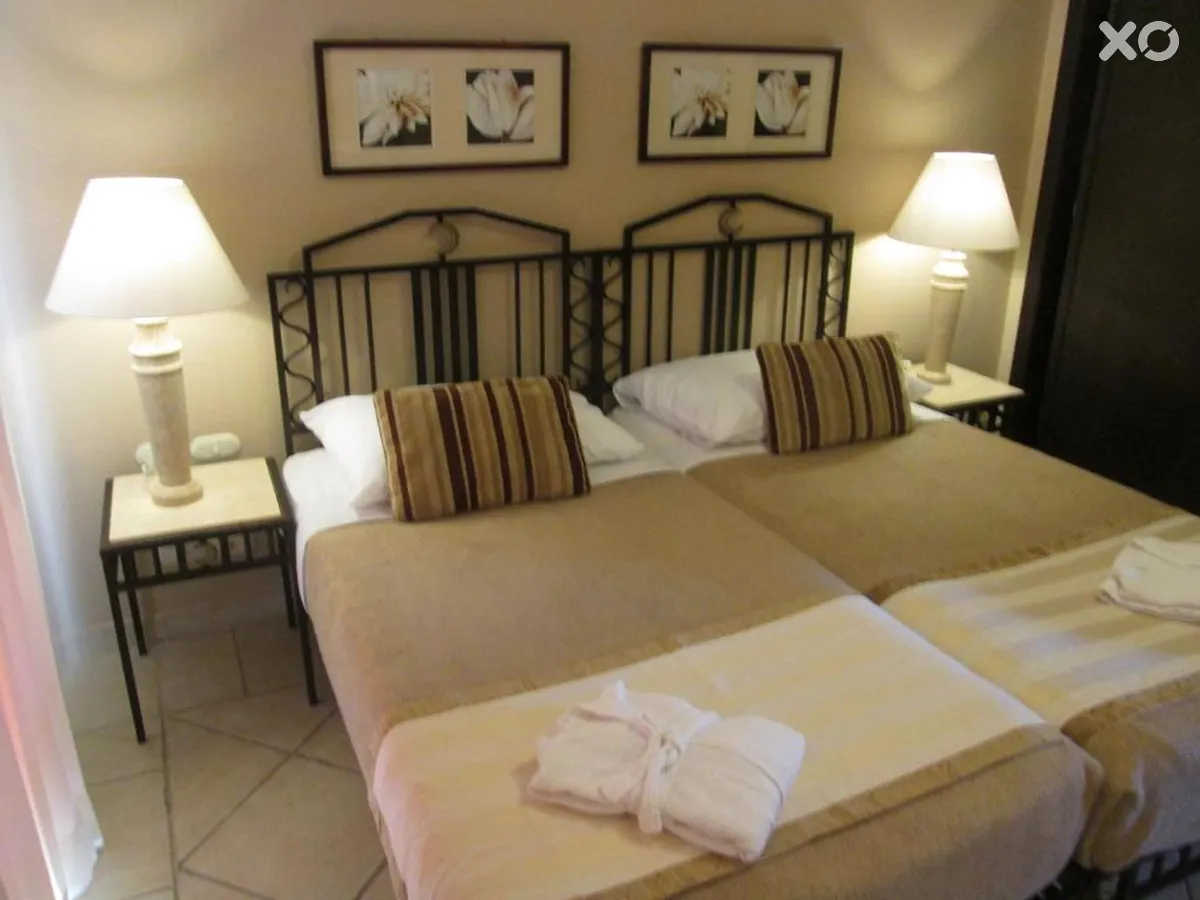 Solymar Ivory Suites