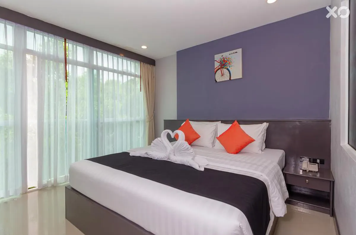 Modern Living Hotel