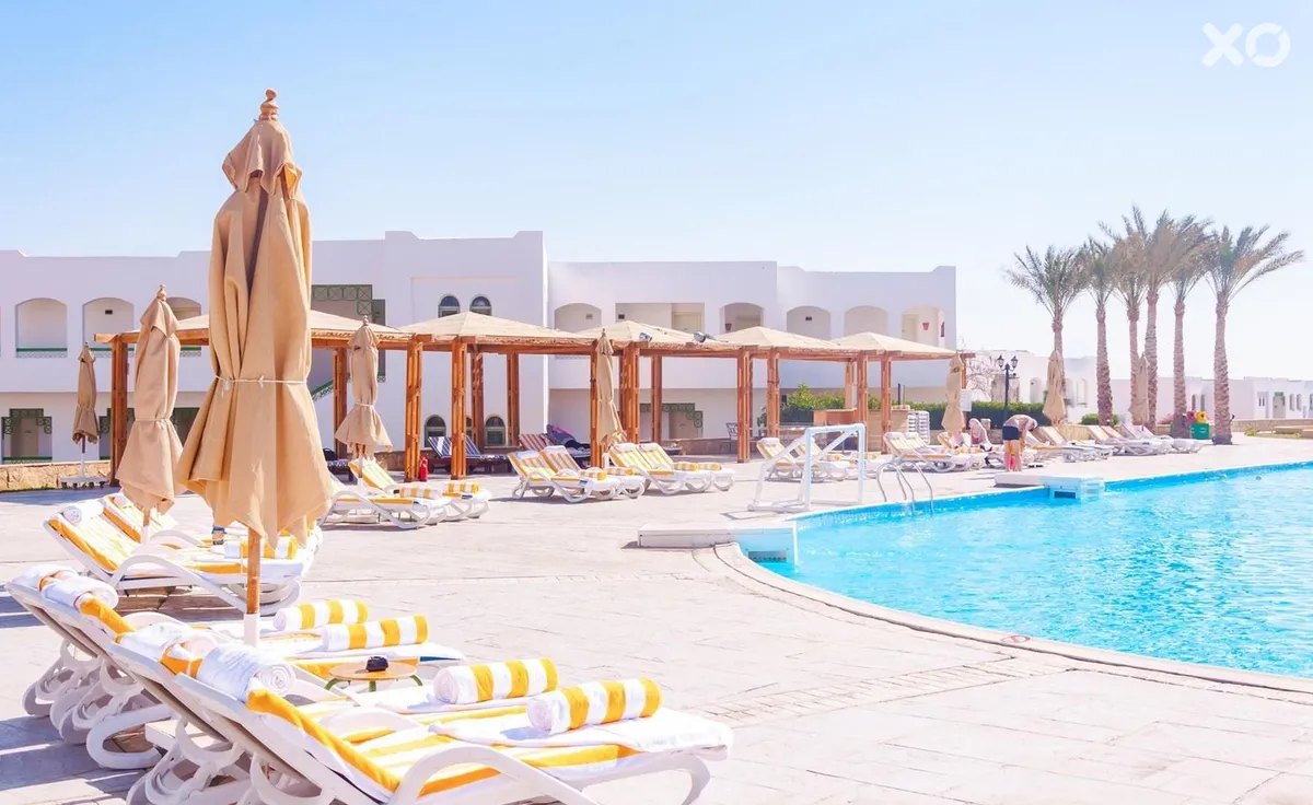 Coral Beach Resort Tiran