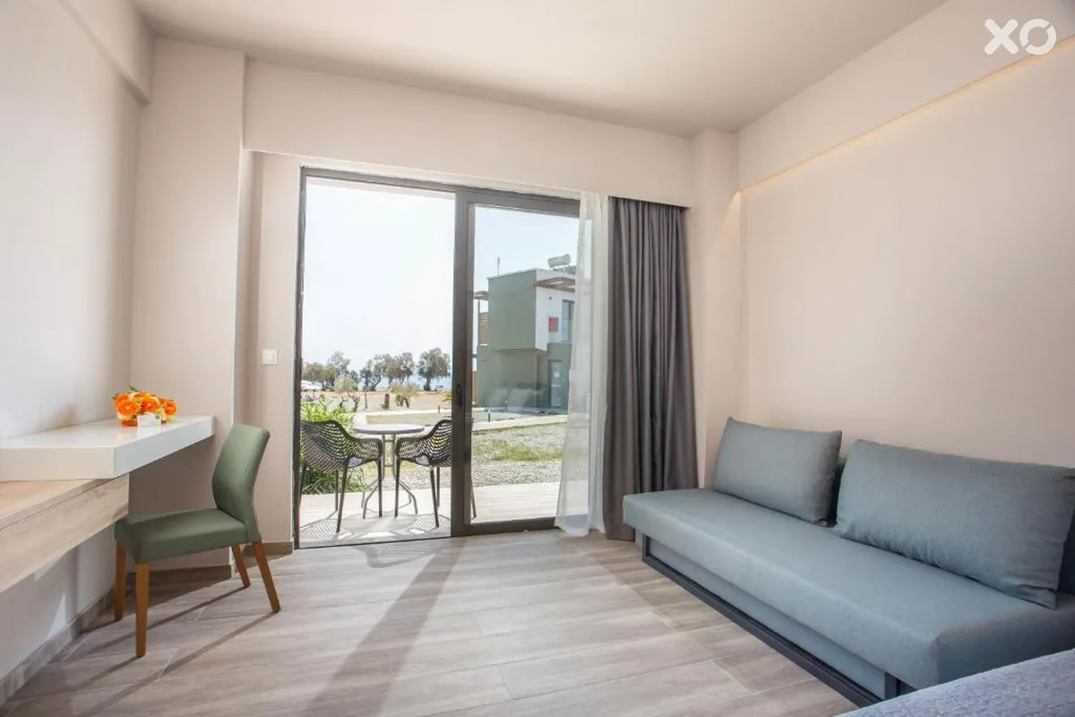 Ampelia Seaside Resort