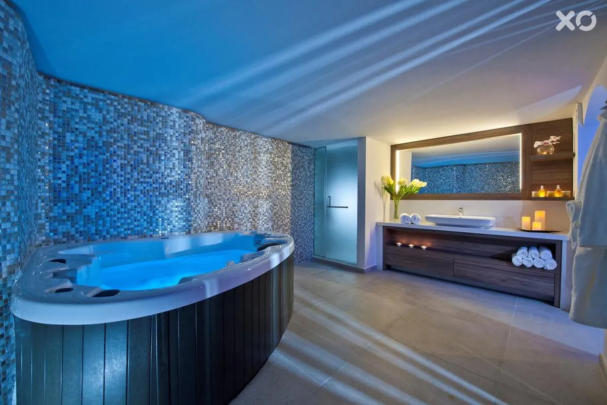 Pernera Beach Hotel