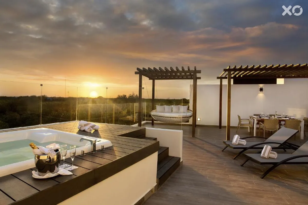 The Fives Beach Hotel & Residences