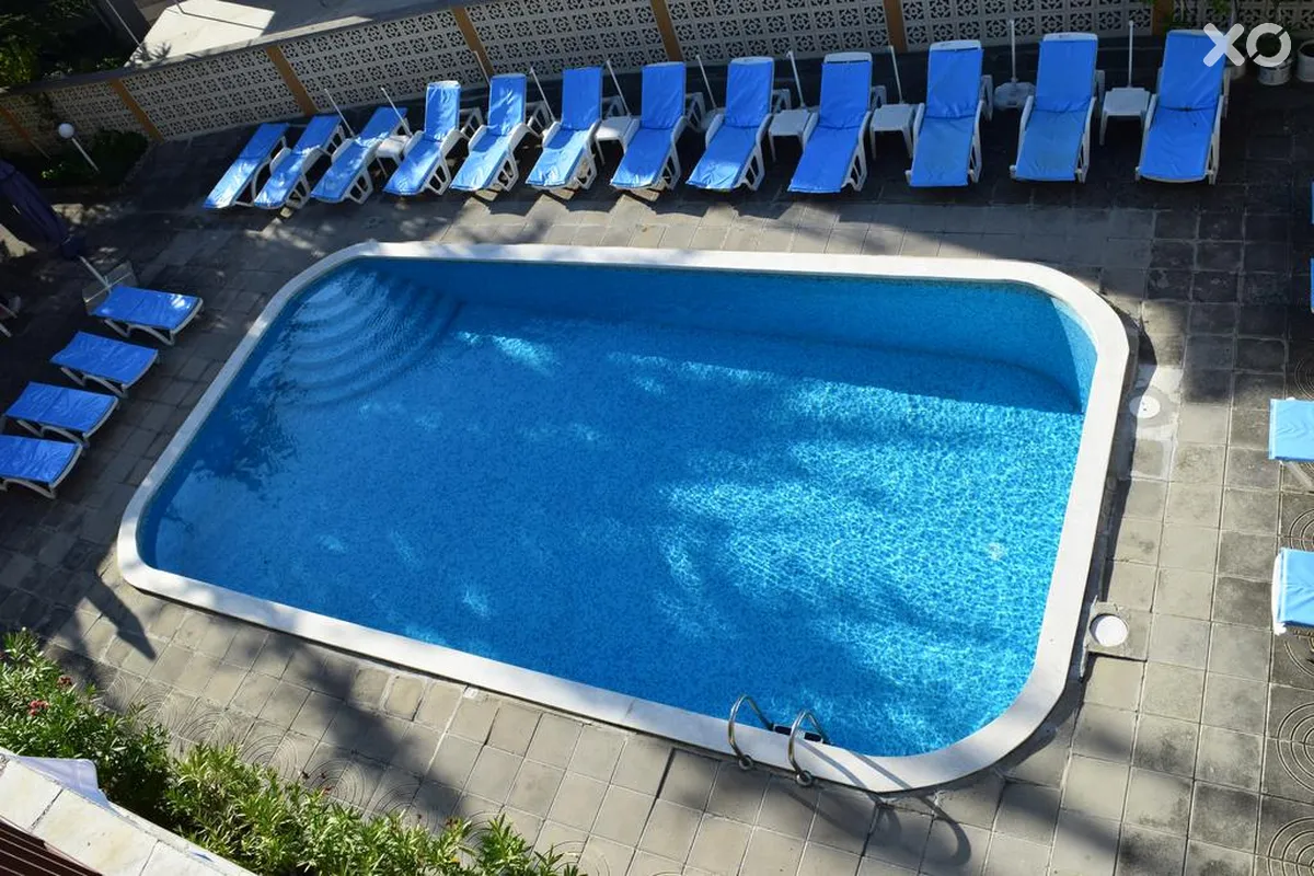 Chris Hotel