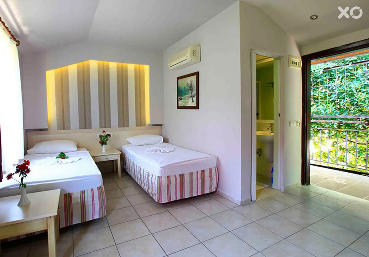 Leda Beach Hotel