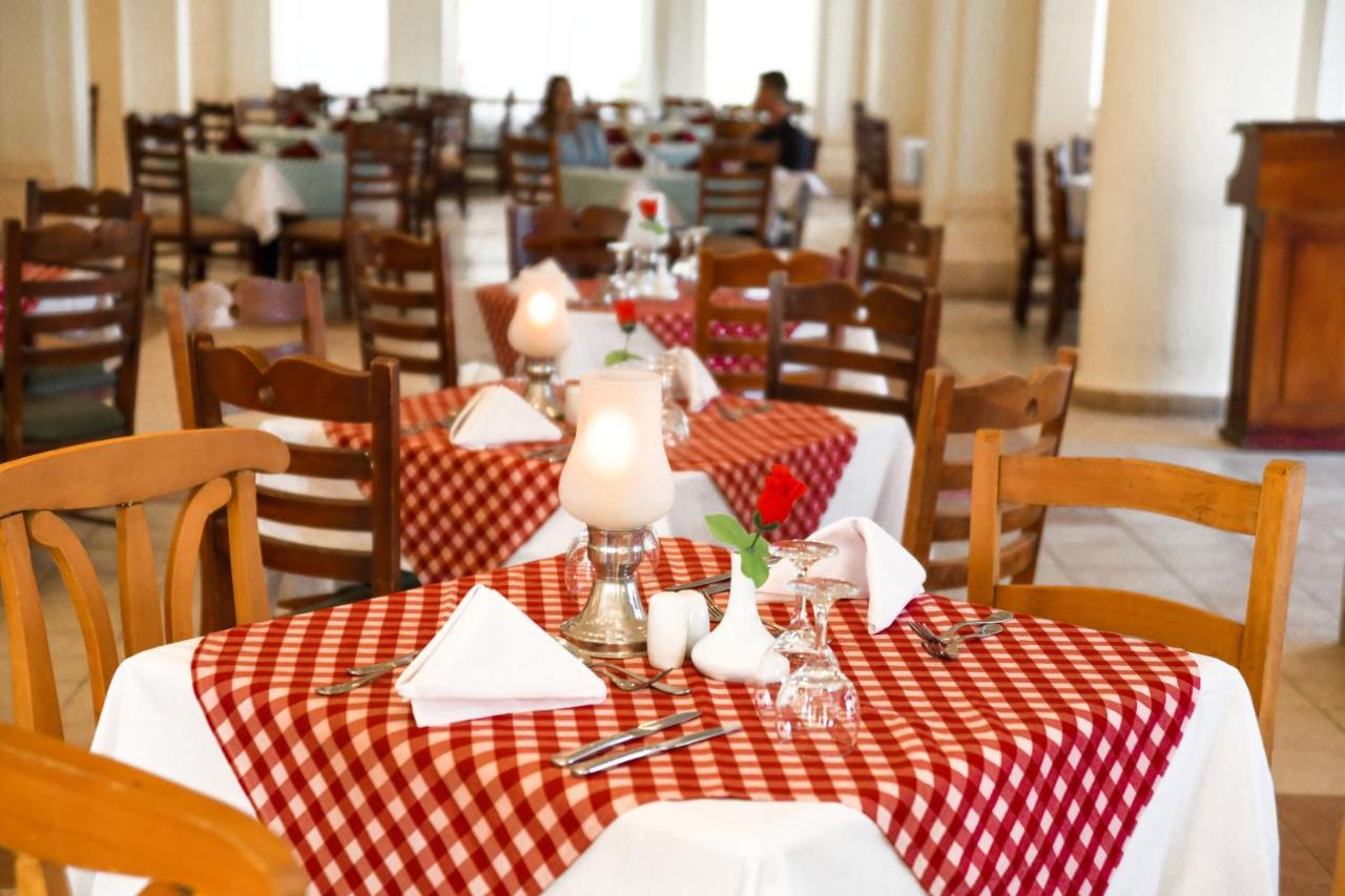 Ivy Cyrene Island Resort