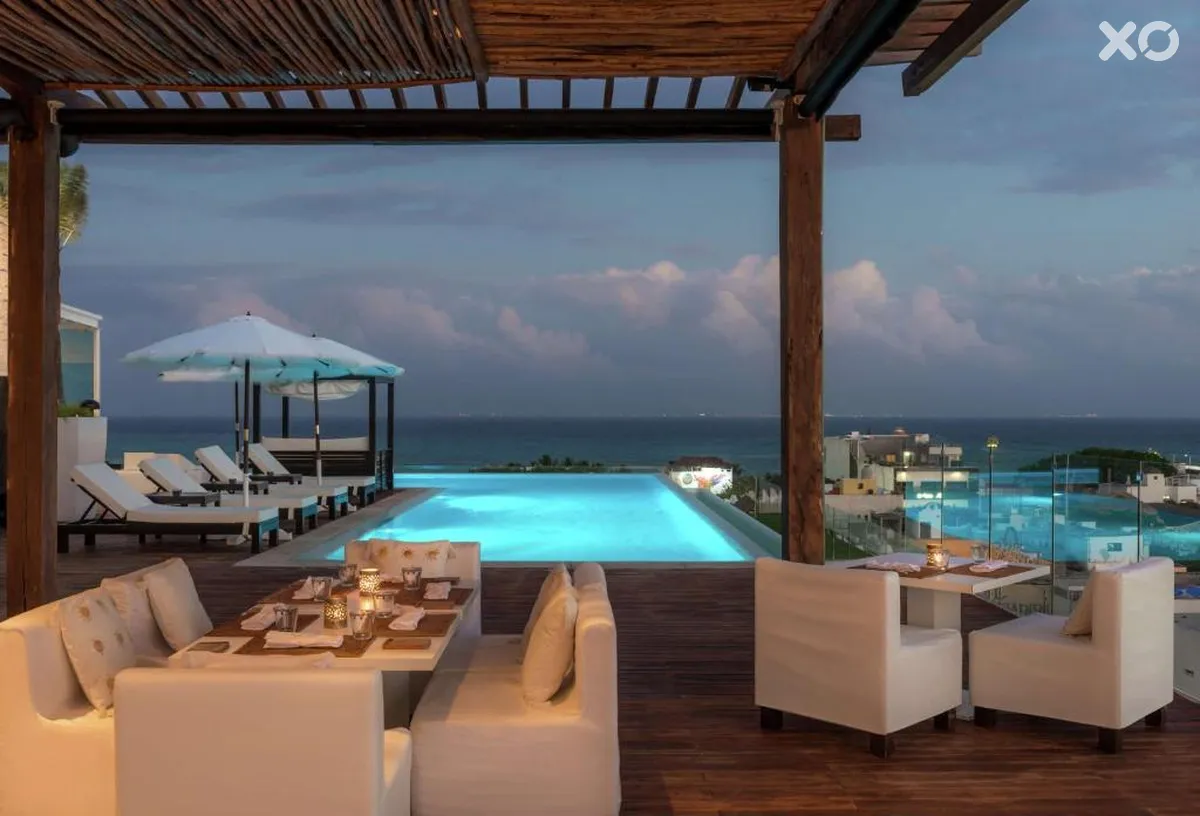The Fives Downtown Hotel & Residences, Curio Collection by Hilton