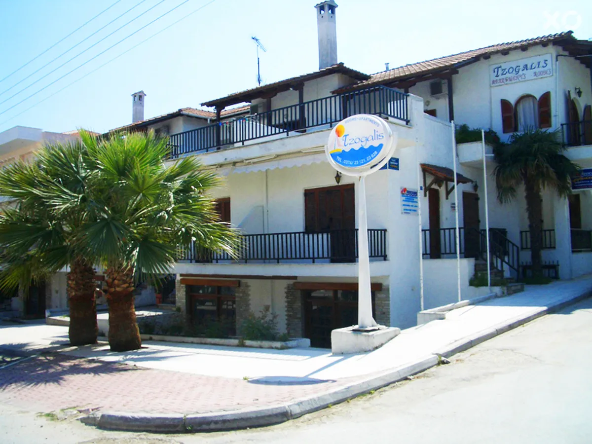 Tzogalis Apartments 1