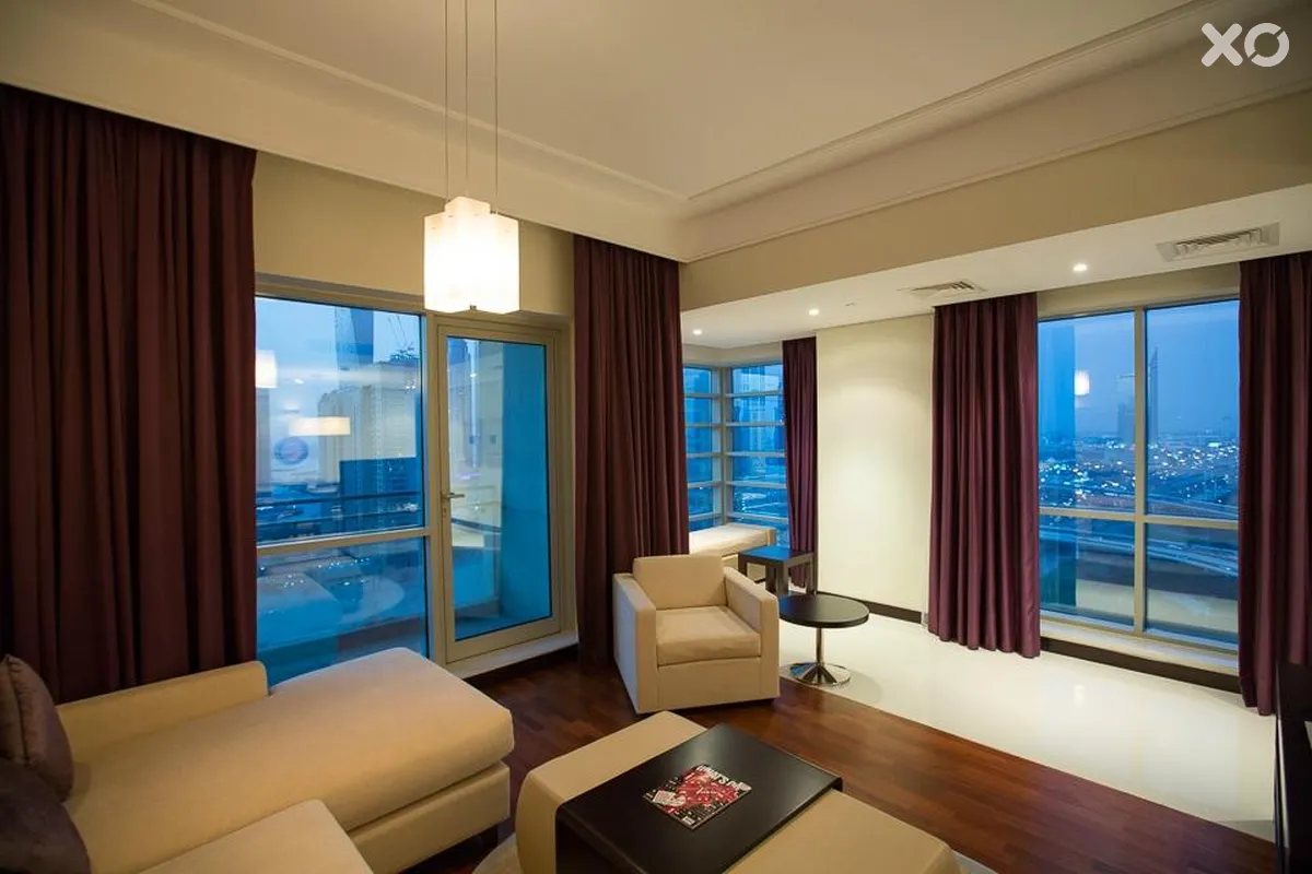 Pullman Dubai Jumeirah Lakes Towers