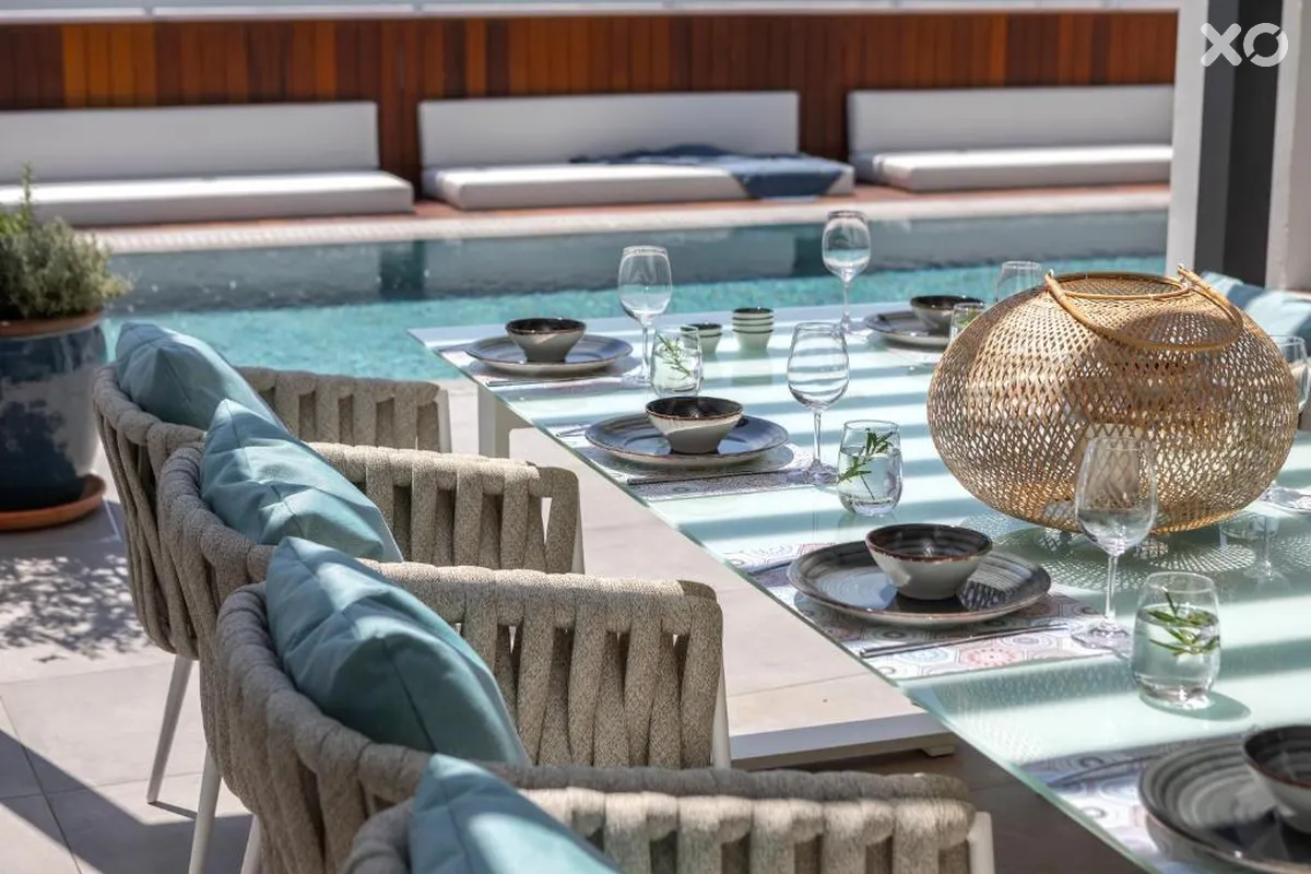 Louis Chris Le Mare Gold Villa