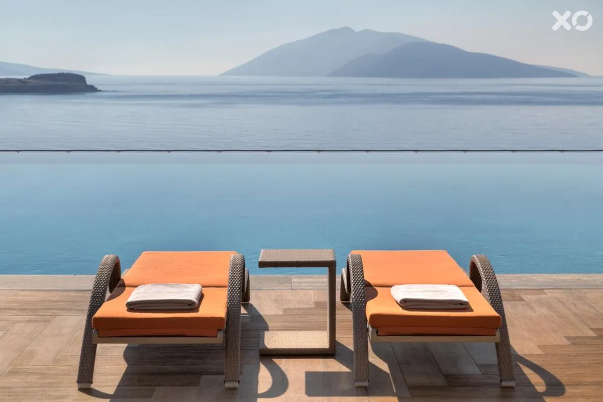 Caresse a Luxury Collection Resort & Spa