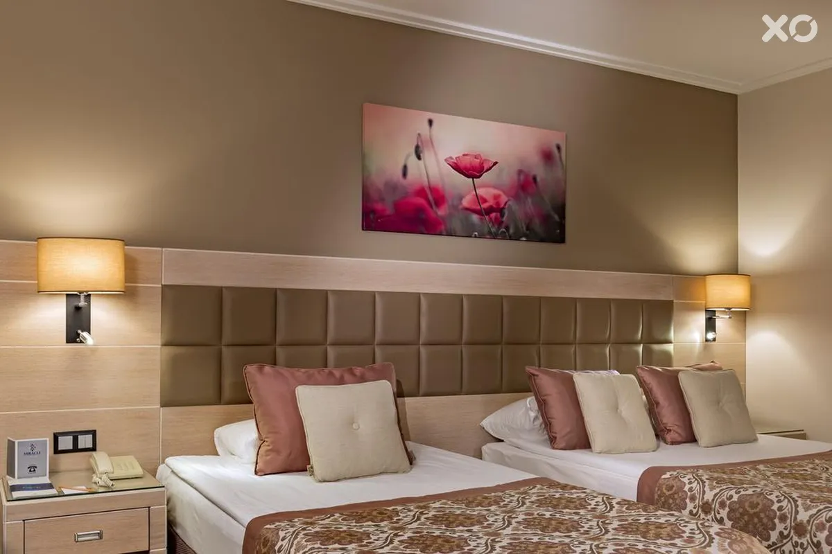 Miracle Resort Hotel