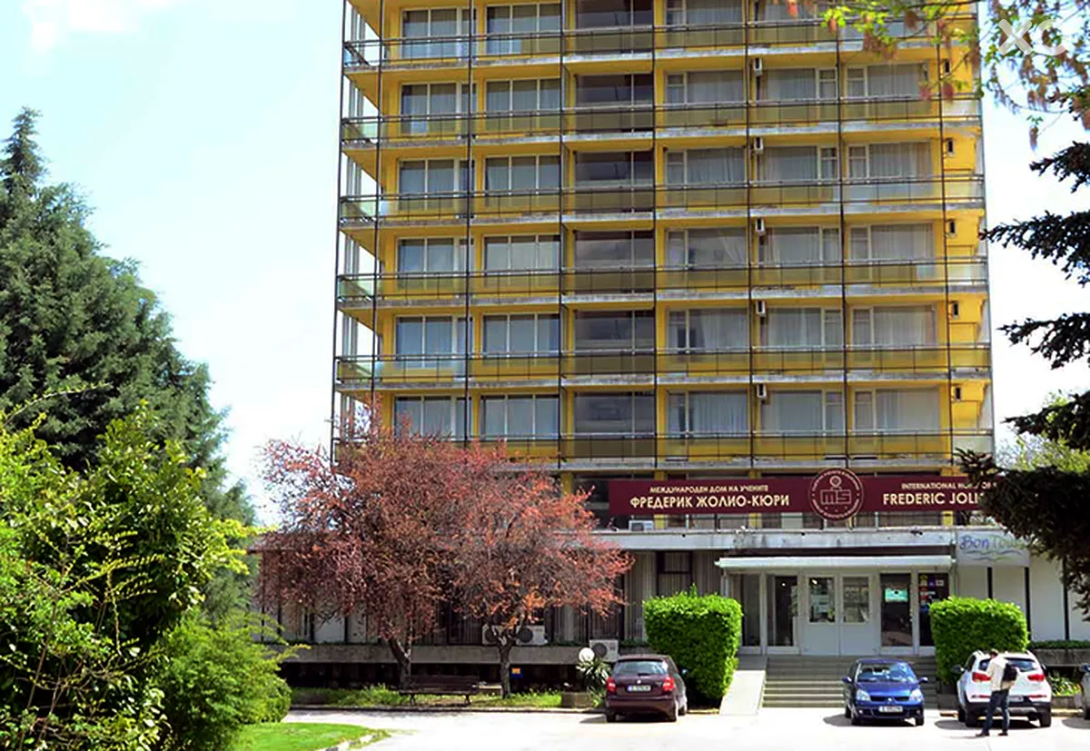 Frederic Joliot-Curie Hotel