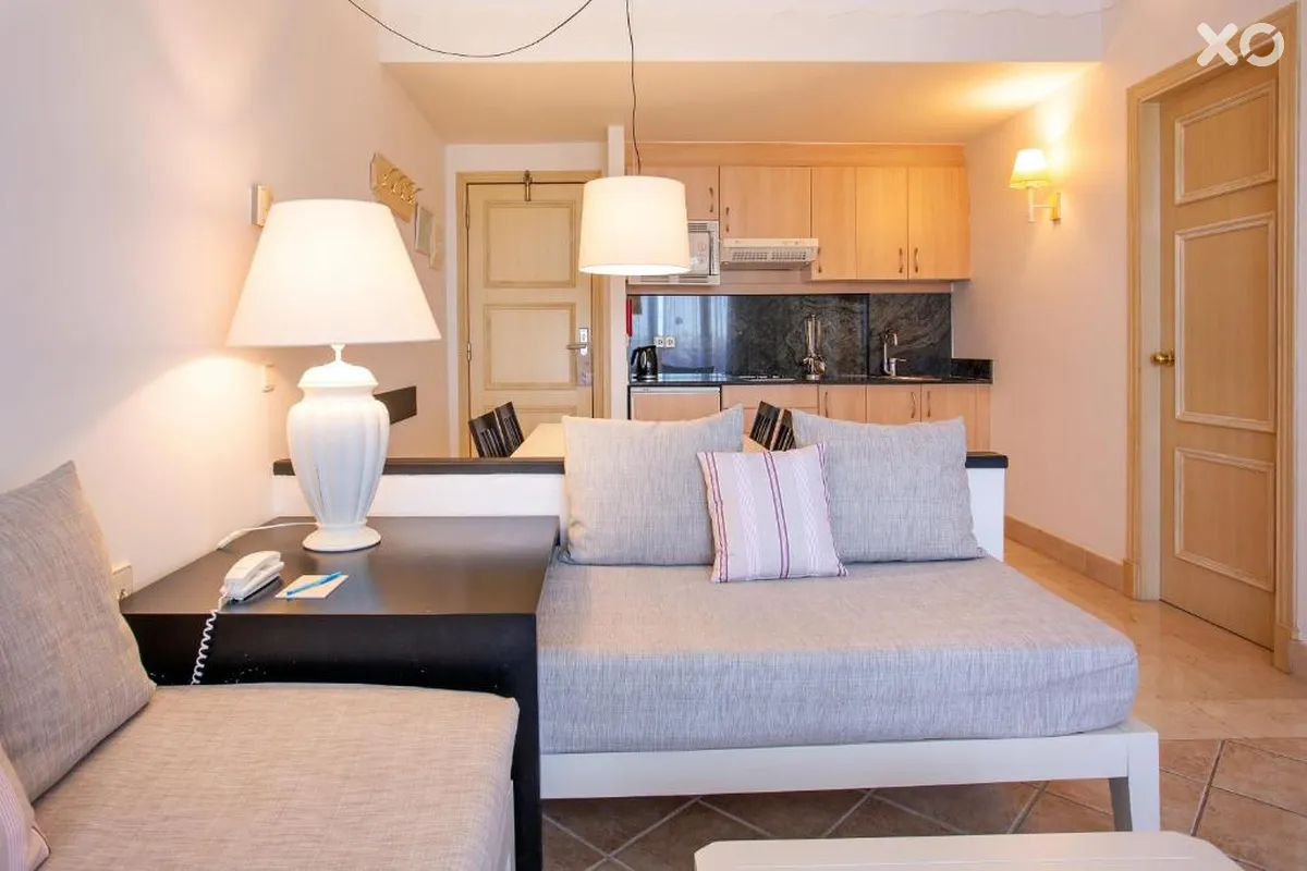 Grupotel Macarella Suites & Spa